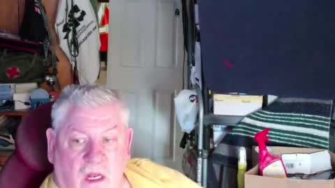 mr_canoe_licker_69 online show from 28, 1, 2025