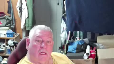 mr_canoe_licker_69 online show from 23, 2, 2025