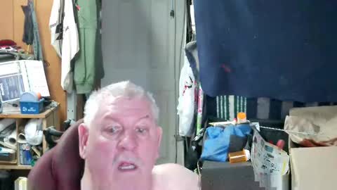 mr_canoe_licker_69 online show from 28, 2, 2025