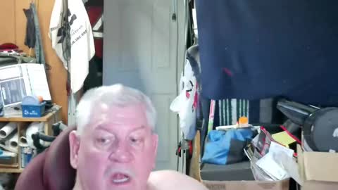 mr_canoe_licker_69 online show from 10, 3, 2025