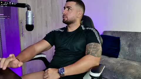 Snapshot of mr_david_cox chatting on 23, 2, 2025 David online show from 23, 2, 2025