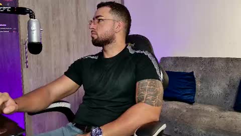 Snapshot of mr_david_cox chatting on 3, 3, 2025 David online show from 3, 3, 2025