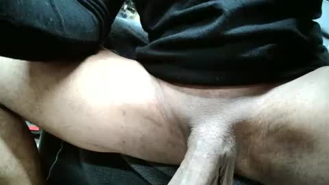 Snapshot of mr_earl chatting on 20, 12, 2025 mr_earl online show from 20, 12, 2025