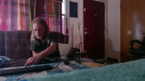 mr_happy12 online show from 8, 9, 2025