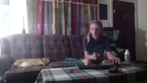 mr_happy12 online show from 3, 10, 2025