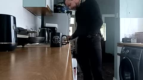 mr_i_ online show from 21, 1, 2025