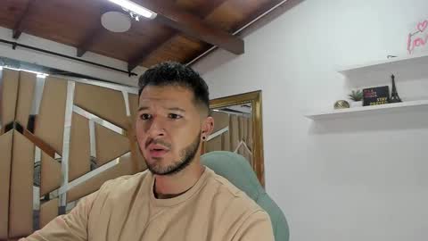 MIKEE online show from 17, 2, 2025