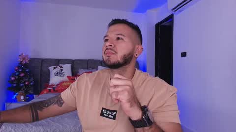 MIKEE online show from 23, 12, 2025