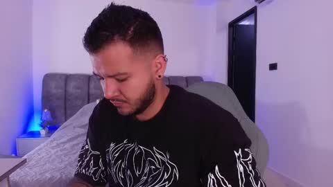 MIKEE online show from 6, 2, 2026