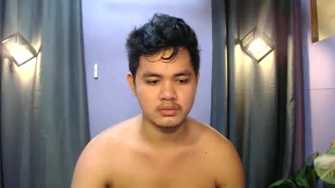 mr_olivercummerx online show from 24, 10, 2025