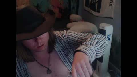 mr_strawberry online show from 4, 4, 2026