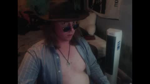 mr_strawberry online show from 28, 4, 2026