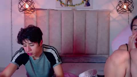 Snapshot of mrandmrsvixencs chatting on 5, 6, 2026 mrandmrvlxencs online show from 5, 6, 2026