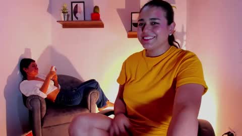 Laura online show from 6, 3, 2025