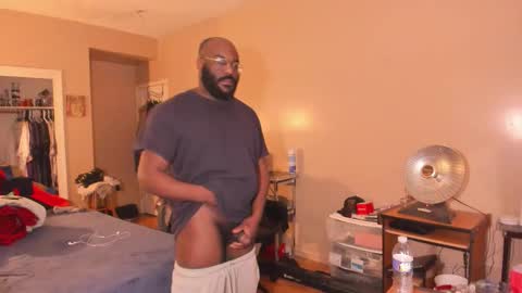 Snapshot of mrchuckdailyxxx chatting on 3, 2, 2026 Chuck Daily online show from 3, 2, 2026