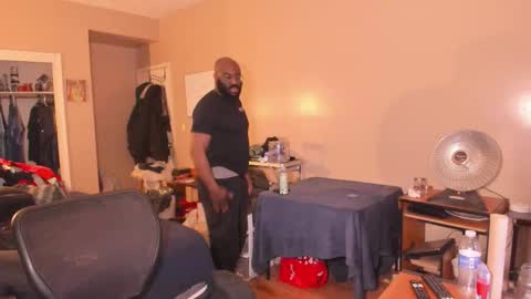 Snapshot of mrchuckdailyxxx chatting on 20, 2, 2026 Chuck Daily online show from 20, 2, 2026