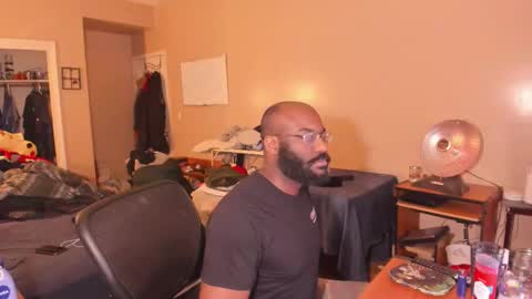 Snapshot of mrchuckdailyxxx chatting on 1, 3, 2026 Chuck Daily online show from 1, 3, 2026