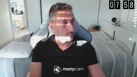 mrdr000 online show from 15, 4, 2026