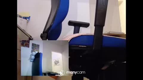 Snapshot of mrduplo1975 chatting on 25, 2, 2026 MrJohnsen1975 online show from 25, 2, 2026