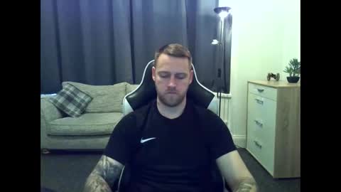 mrengland86566 online show from 18, 2, 2026