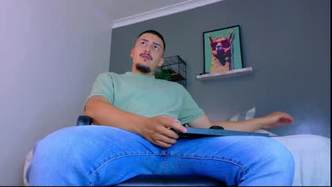 Mr Fox online show from 7, 4, 2026