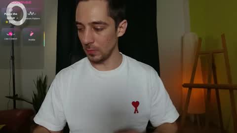 Snapshot of mrgreeneyes01 chatting on 2, 2, 2026 juan luis online show from 2, 2, 2026