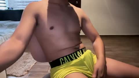 Snapshot of mrheartsoul chatting on 10, 9, 2025 MrHeart online show from 10, 9, 2025