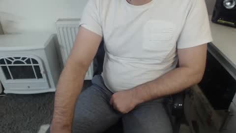 Snapshot of mrhorny_2023 chatting on 13, 2, 2025 Your Mister online show from 13, 2, 2025