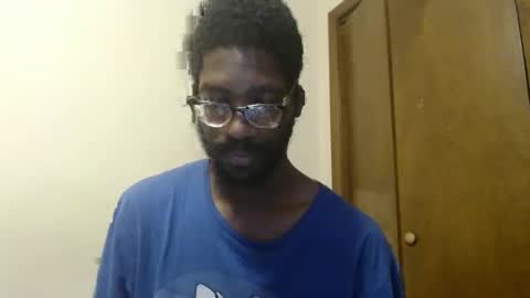 Snapshot of mrlonely1995 chatting on 30, 12, 2024  or Terrance Sometimes Lil Tease online show from 30, 12, 2024