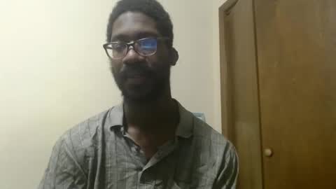 Snapshot of mrlonely1995 chatting on 30, 12, 2024  or Terrance Sometimes Lil Tease online show from 30, 12, 2024