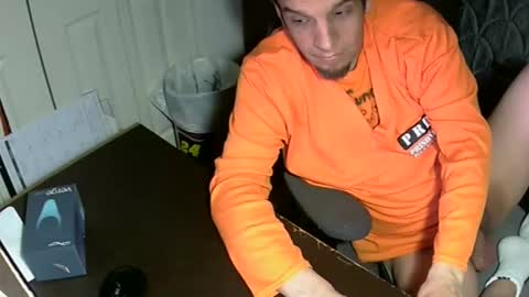 Snapshot of mrmarcxxcam chatting on 1, 2, 2026 MrMarc online show from 1, 2, 2026