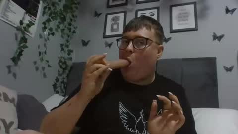 mrmercuryyy online show from 25, 2, 2025