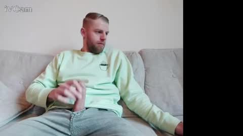 Snapshot of mrnobody6209 chatting on 3, 3, 2025 mrnobody6209 online show from 3, 3, 2025