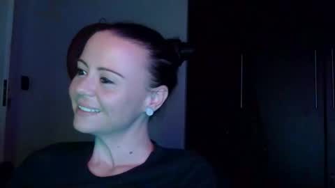 mrs_bunny_swing online show from 24, 4, 2026