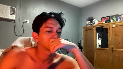 Snapshot of mrshawn95 chatting on 7, 4, 2026 shawn online show from 7, 4, 2026