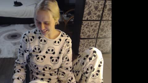 Snapshot of mrsluck chatting on 13, 2, 2026 Sasha online show from 13, 2, 2026