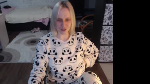 Snapshot of mrsluck chatting on 20, 2, 2026 Sasha online show from 20, 2, 2026