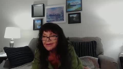 Snapshot of mrsvivianharper chatting on 10, 2, 2026 VivianHarper online show from 10, 2, 2026