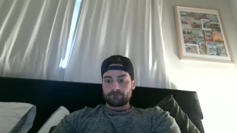 mrthickly818 online show from 3, 2, 2026