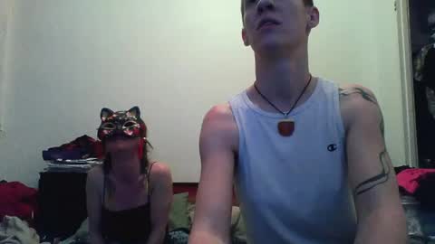 mrwolf85226666 online show from 15, 4, 2026