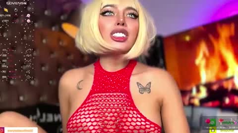 Snapshot of ms_bellagauxx chatting on 30, 12, 2024 Miss Bella MIXED BRITISH DUTCH BLACK AMERICAN online show from 30, 12, 2024