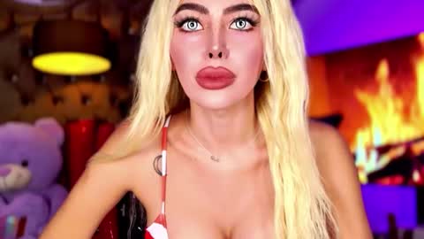 Snapshot of ms_bellagauxx chatting on 20, 2, 2025 Miss Bella MIXED BRITISH DUTCH BLACK AMERICAN online show from 20, 2, 2025