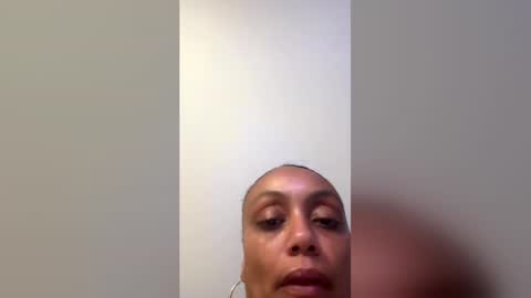ms_discreet online show from 22, 6, 2026
