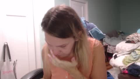 Snapshot of ms_queen chatting on 16, 9, 2025 missqueenbbw online show from 16, 9, 2025