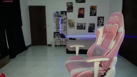 Snapshot of ms_ratuelita chatting on 9, 3, 2025 Manuela3 online show from 9, 3, 2025