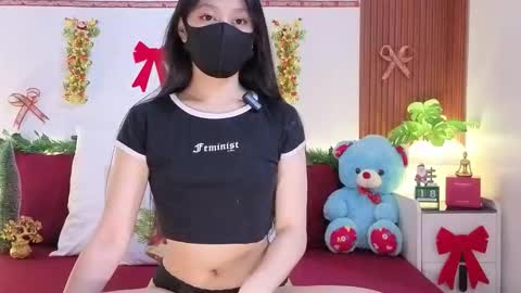 Snapshot of ms_shye chatting on 18, 11, 2025 ms_shye online show from 18, 11, 2025