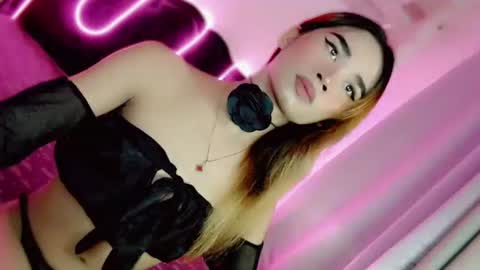 mscherry_ online show from 12, 1, 2026