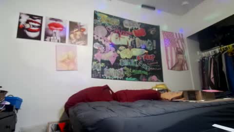 Cunty Luxxe online show from 10, 9, 2025