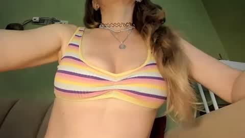 Snapshot of mspurrfectlove chatting on 16, 7, 2026 MsPurrfectLove online show from 16, 7, 2026