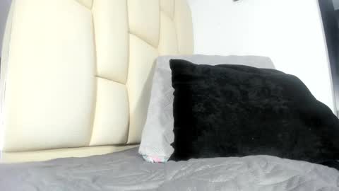 FERNANDA 3 online show from 4, 3, 2025